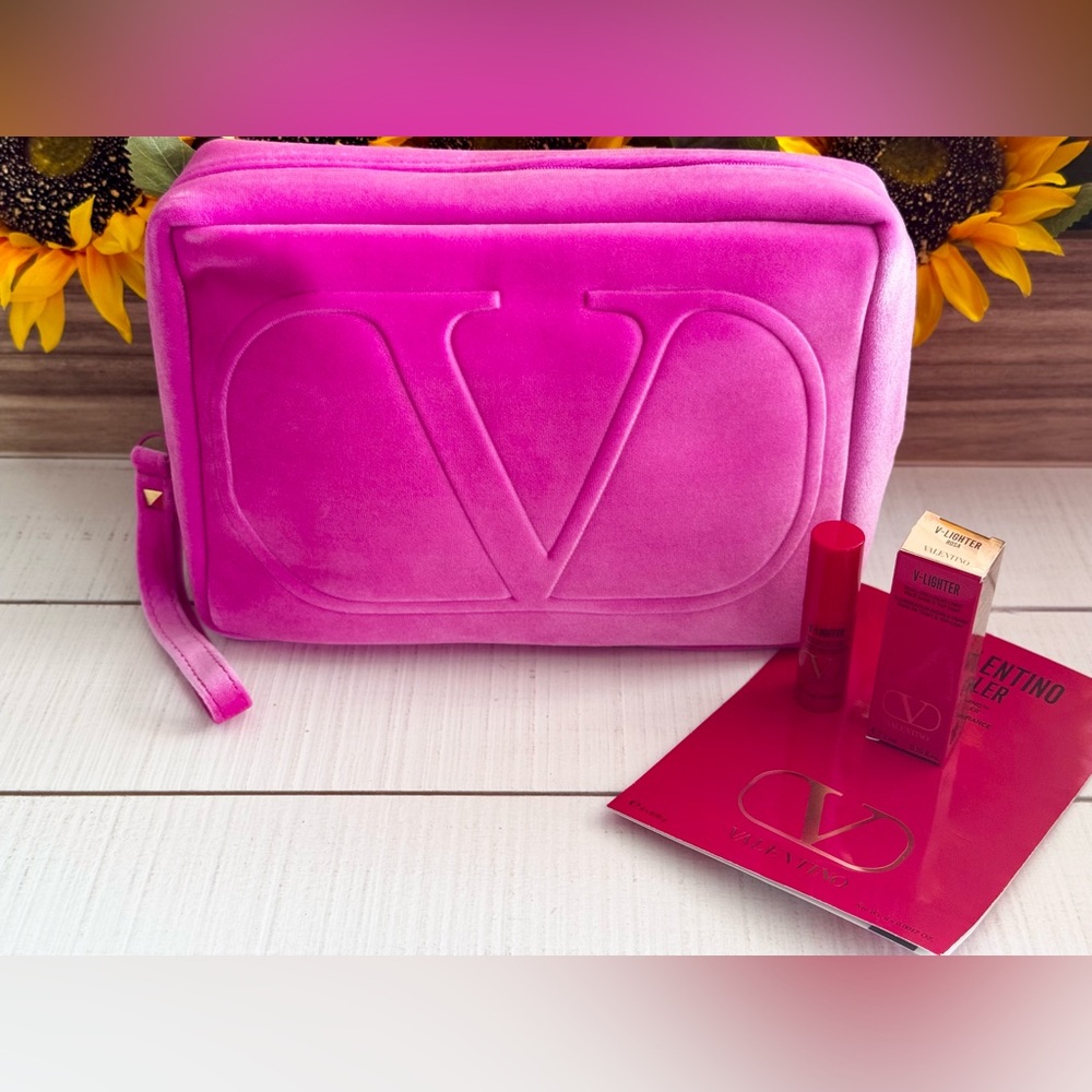 Valentino Beauty XL Pink Velvet Cosmetic Bag